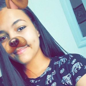 Meet your Posher, Yeredith